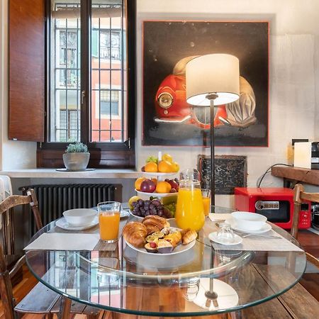 Il Garbo Apartments And Suite فيرونا المظهر الخارجي الصورة
